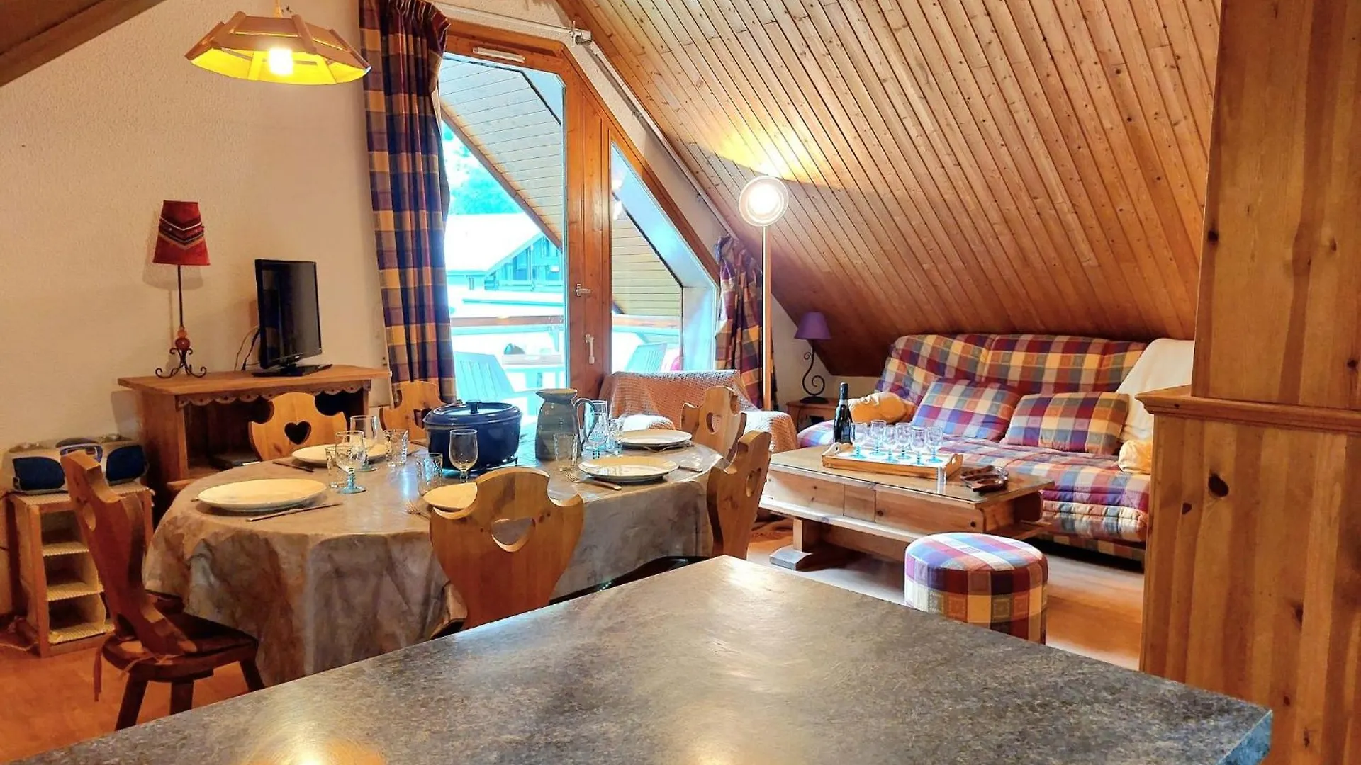 Apartment Les Combettes D Et E By Interhome Les Contamines-Montjoie
